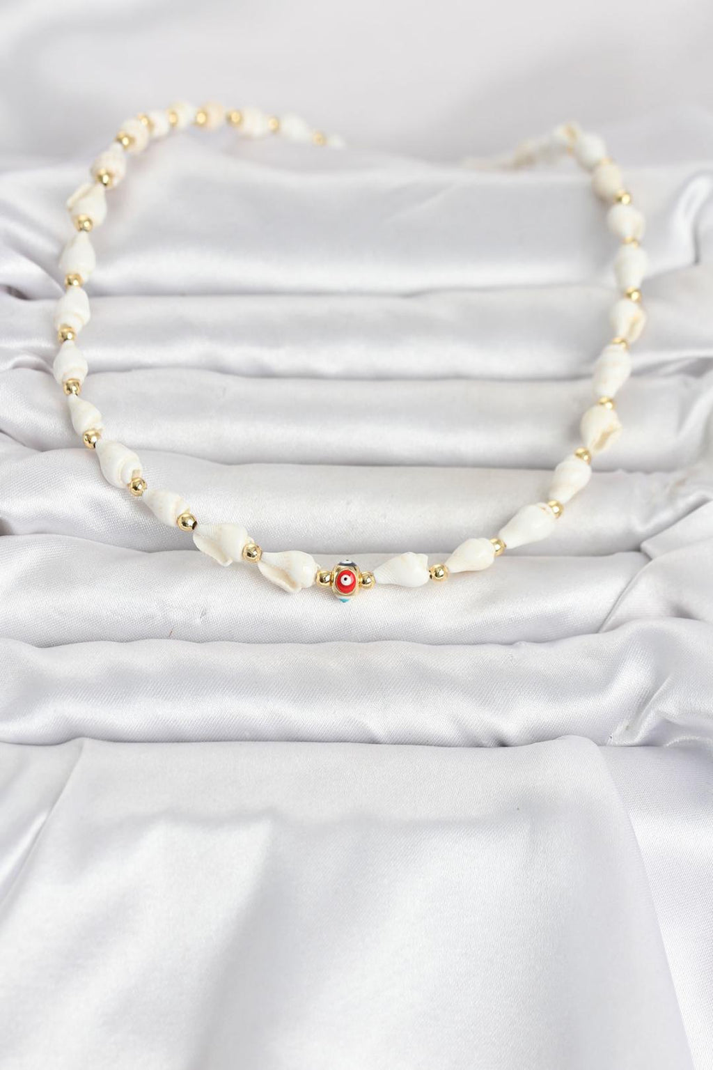 Doğal Deniz Kabuğu Dizili Renkli Nazarlı Model Kolye